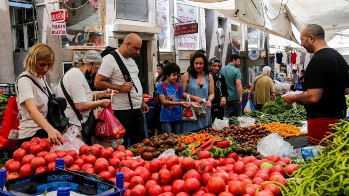 Zamsız asgari ücret de enflasyona çare olmadı