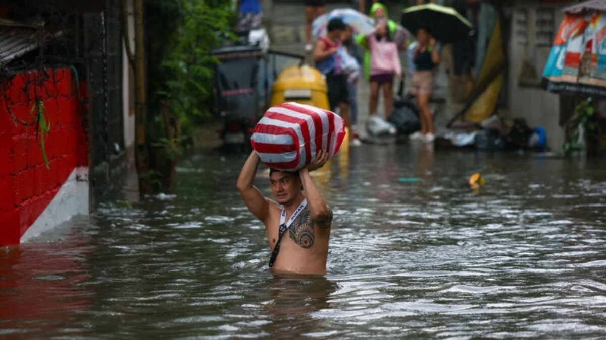 Tropikal kasırgalarda yaşamını yitirenlerin sayısı artıyor