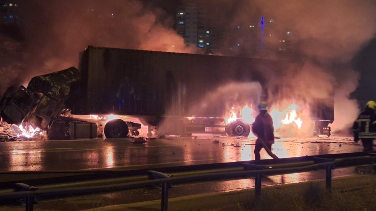 İki TIR'ın çarpıştığı kazada 1 kişi hayatını kaybetti