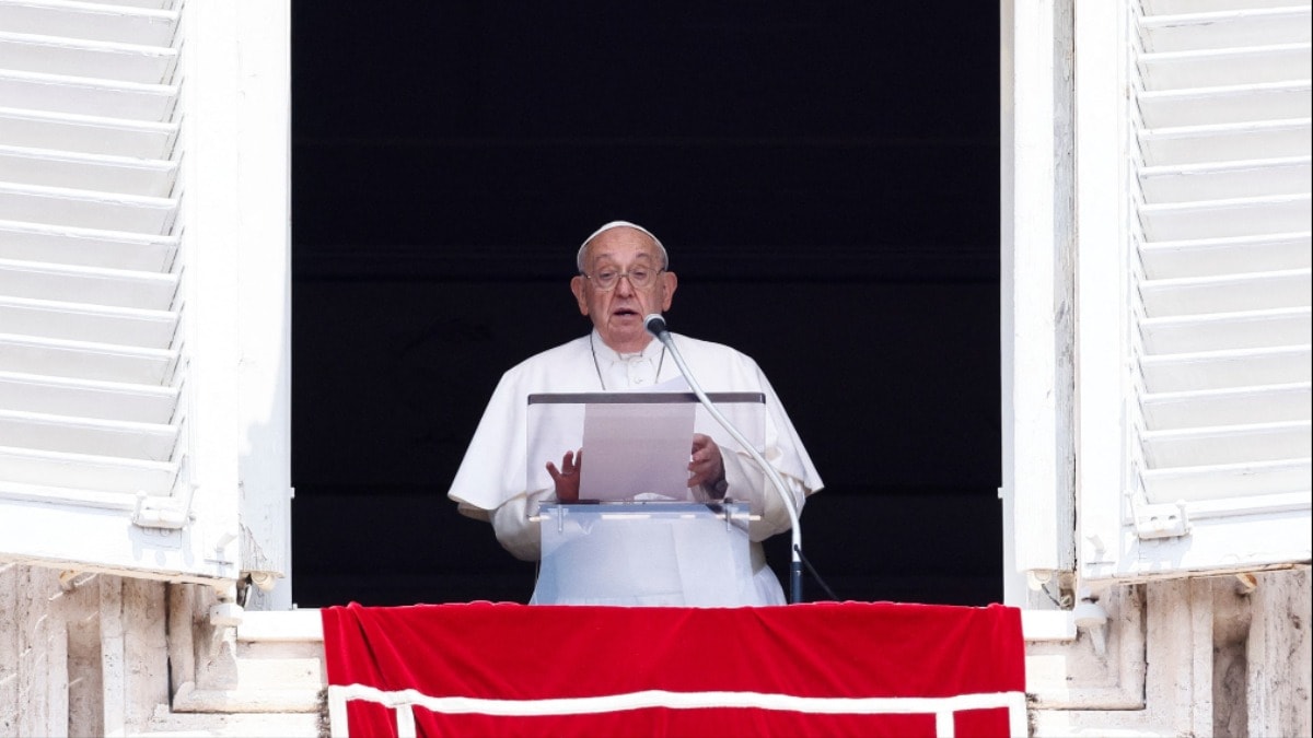 Papa'dan Gazze açıklaması: Endişeyle takip ediyorum
