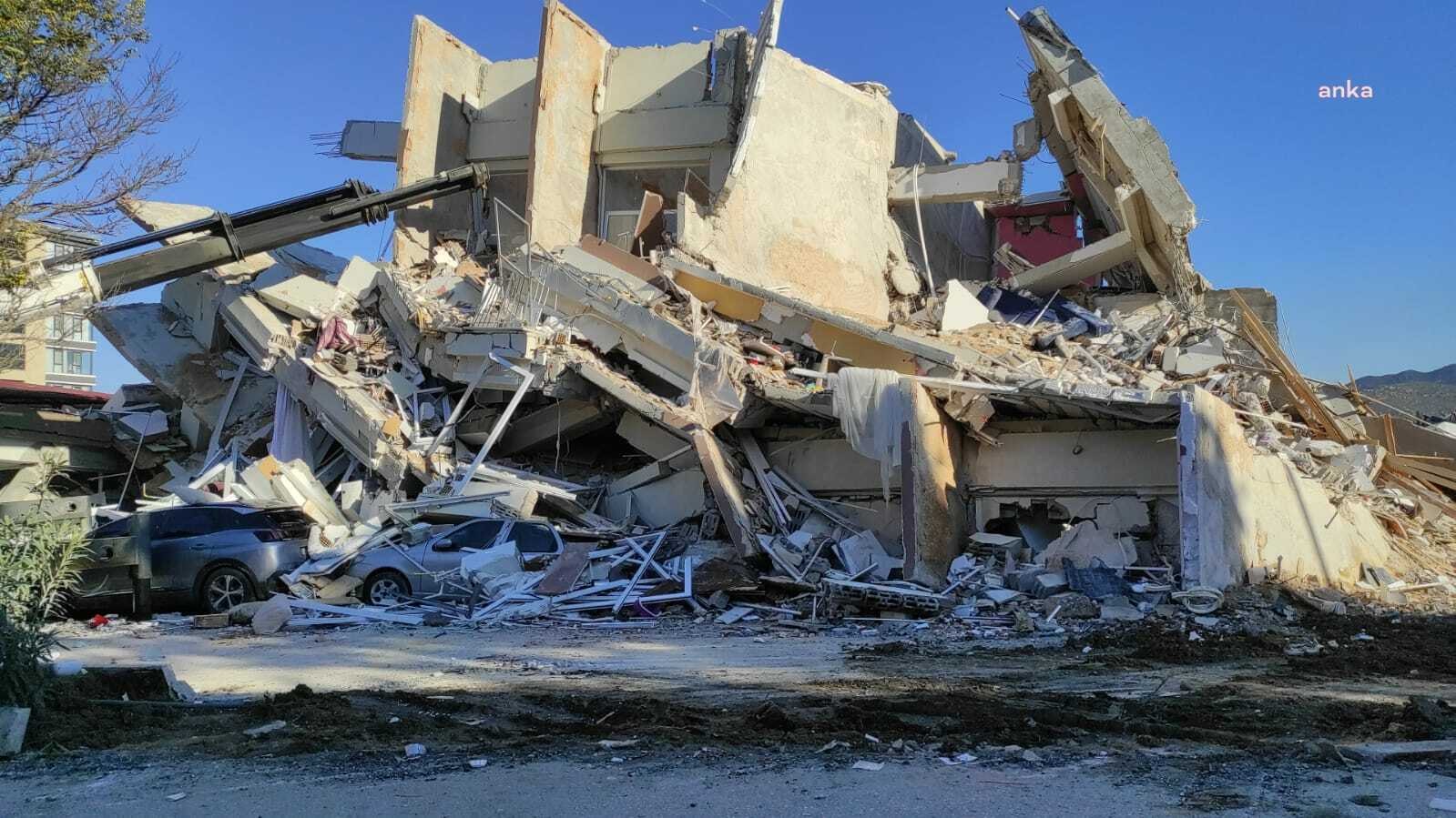 Depremin üzerinden 18 ay geçti hâlâ iddianameler hazırlanmadı