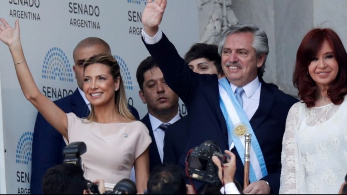 Eski First Lady'den ülkenin eski lideri hakkında şok suçlama