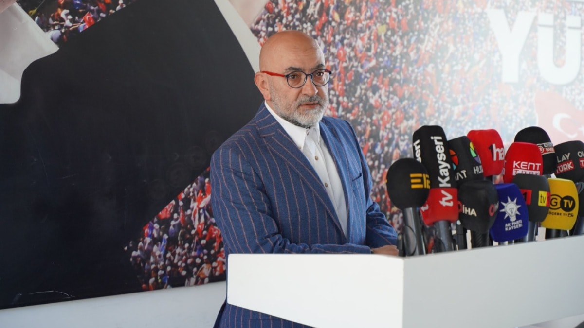 AKP'li vekilden itiraf gibi sözler: On binlerce üniversite mezunu iş arıyor