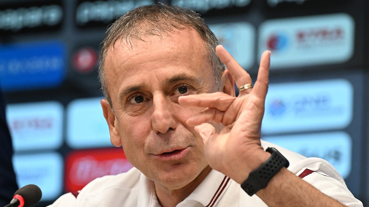 Abdullah Avcı, Rapid Wien maçı öncesi transfer müjdesi verdi: Forvet, orta saha, sol stoper...