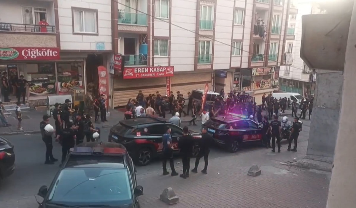 Taciz iddiası mahalleyi ayağa kaldırdı: Çocukların çığlıklarına koştular