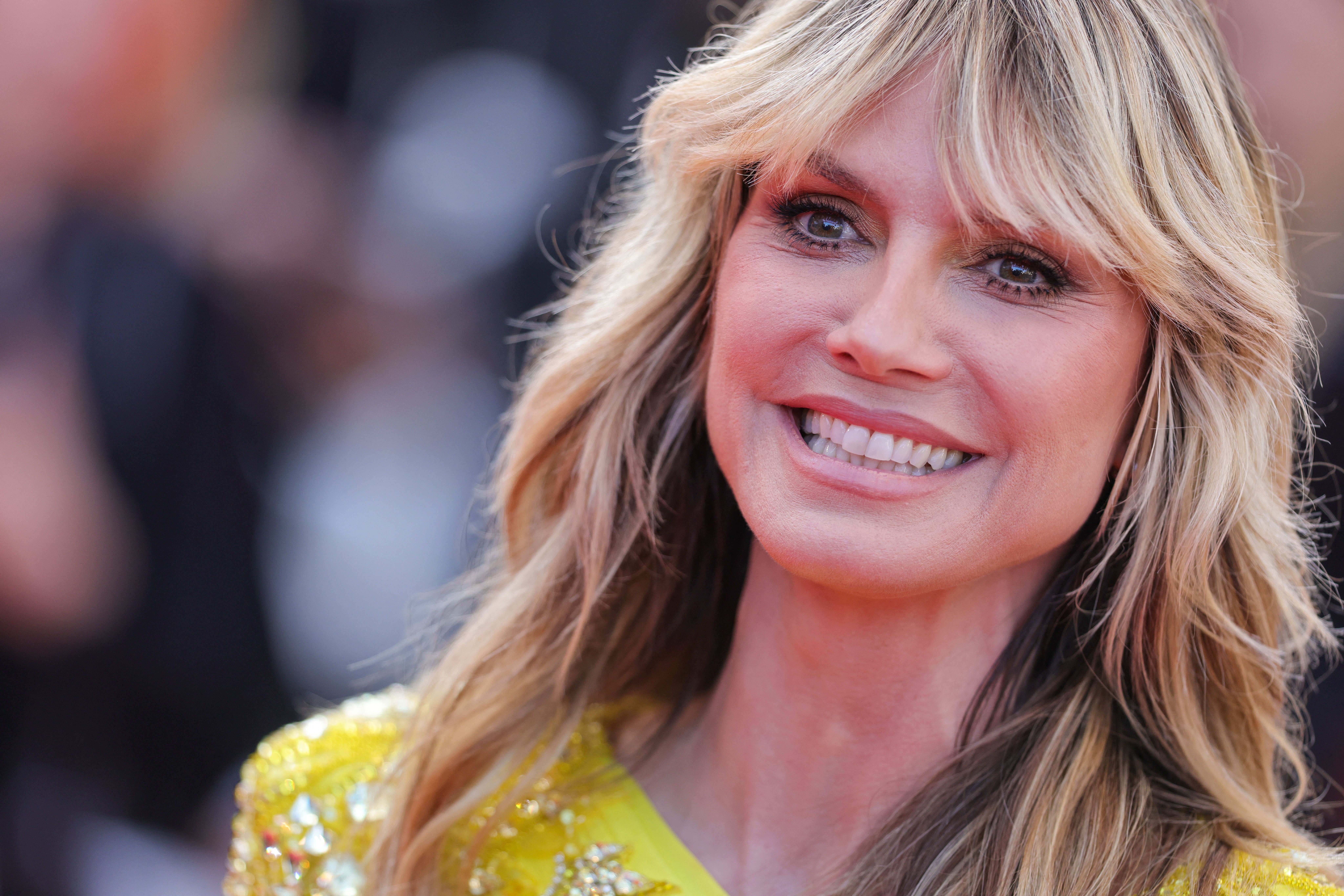 Ünlü manken Heidi Klum aşka geldi... Evlilik yıl dönümü için çarpıcı pozlar