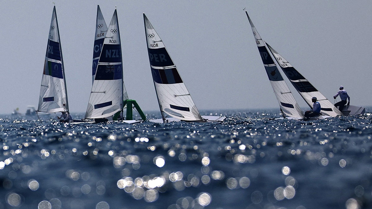 Milli yelkenci Derin Atakan, Paris 2024 Formula Kite yarışlarında 16. oldu