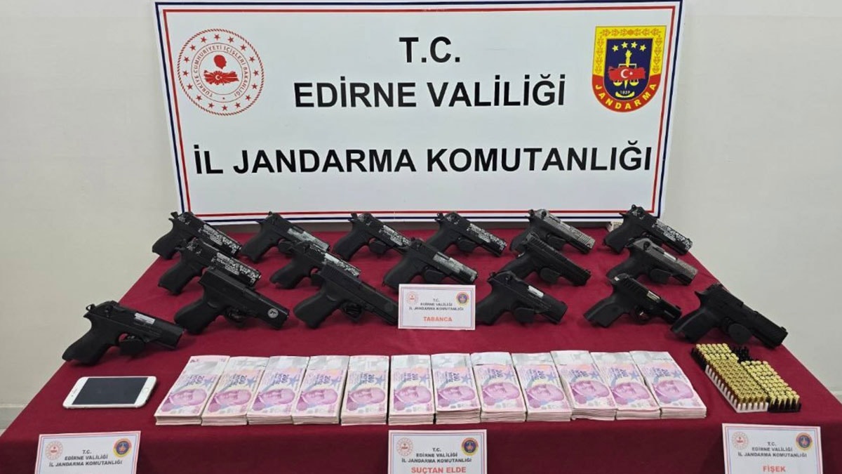 Edirne'de operasyon: 17 tabanca bulundu