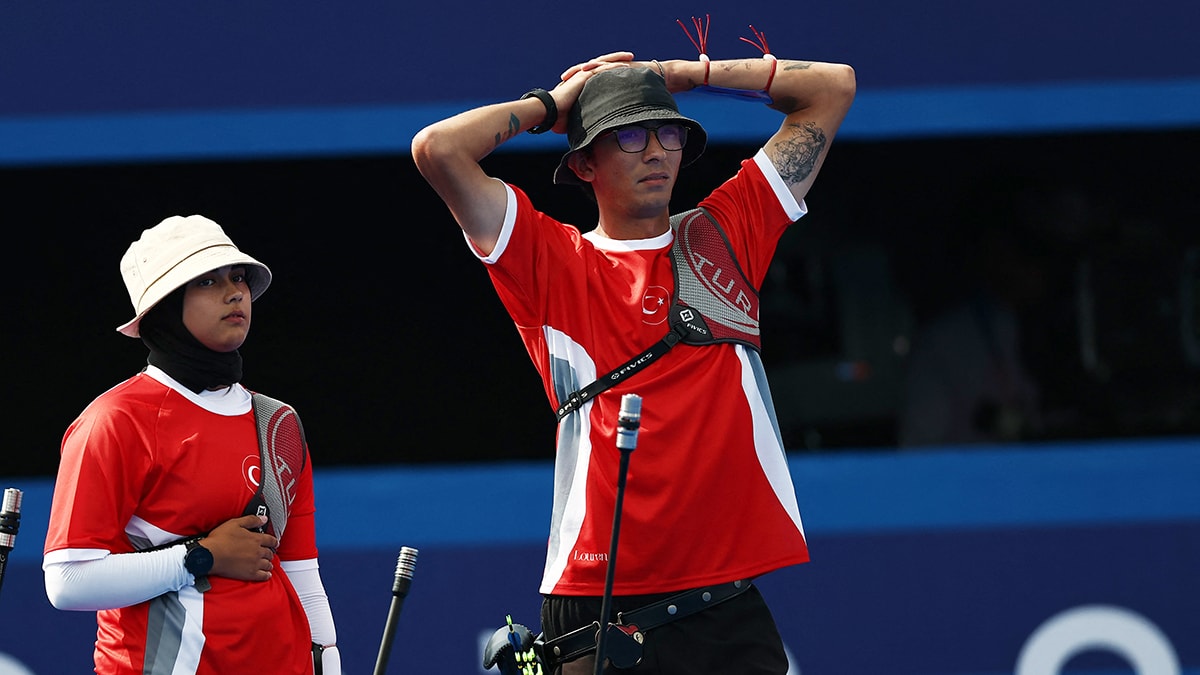 Elif Berra Gökkır ve Mete Gazoz, Paris 2024'e son 16'da veda etti