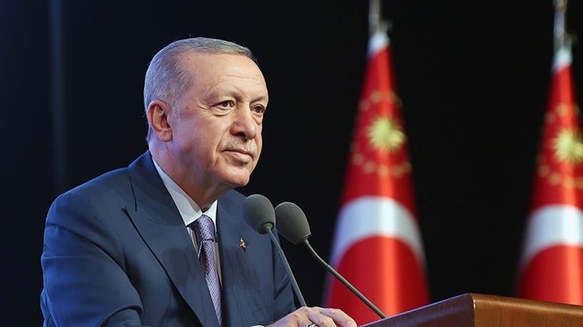 Erdoğan kapatılan Instagram'dan seslendi: Hayırlı Cumalar