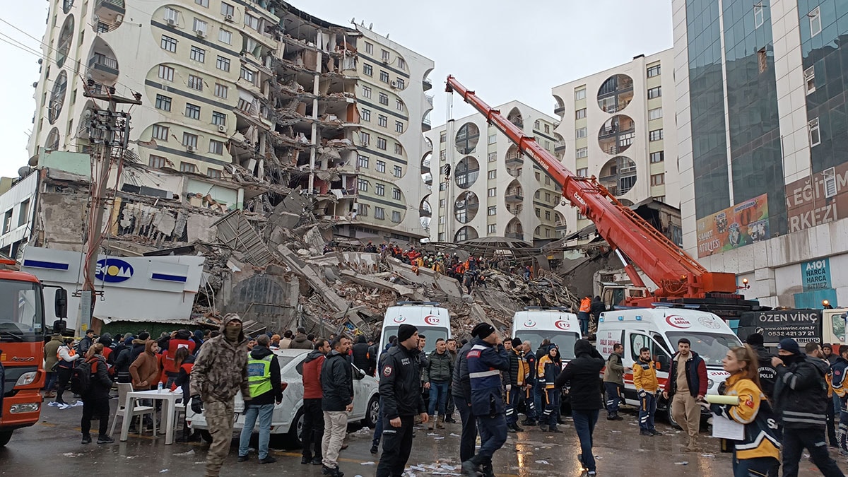 Depremde 89 kişiye mezar olmuştu: Cezaevindeki Galeria Sitesi'nin müteahhidi öldü