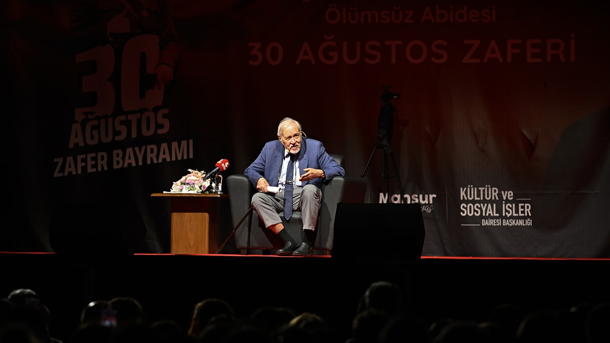 İlber Ortaylı anlattı: İşte Atatürk'ün 30 Ağustos esprisi