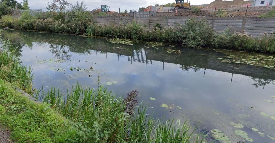 Sağlık alarmı: Kanala sodyum siyanür döküldü
