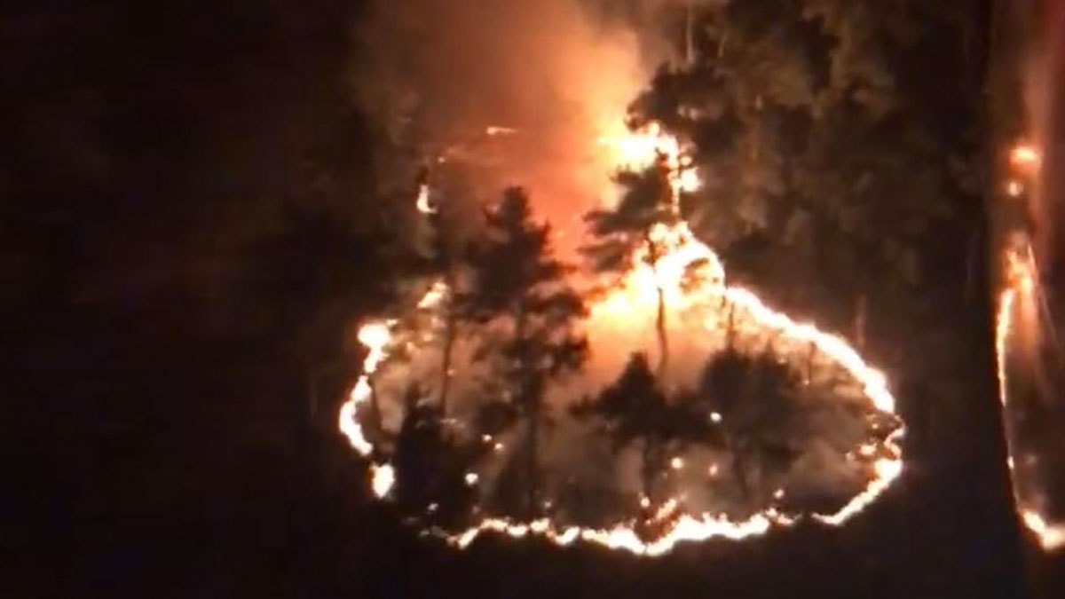 Manisa'da aynı bölgede 2 yangın: Müdahale sürüyor