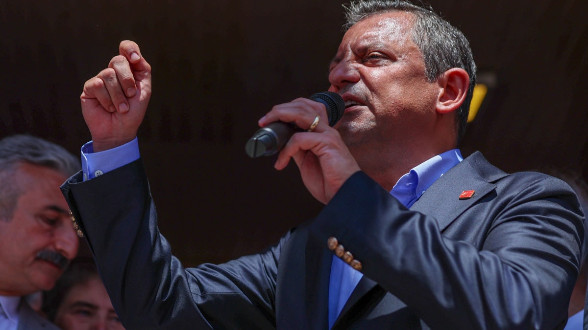 Özgür Özel'den Erdoğan'a  SGK çıkışı: Sorumluluk tamamen sende!