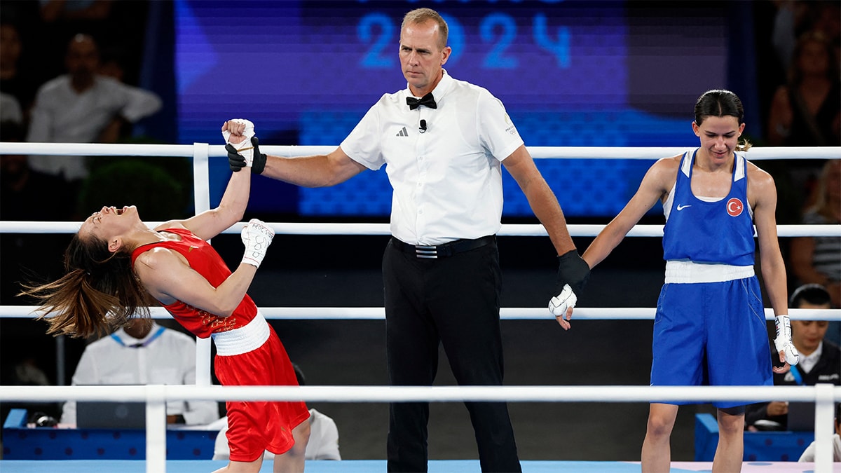 Hatice Akbaş, Paris 2024'te boksta gümüş madalya kazandı