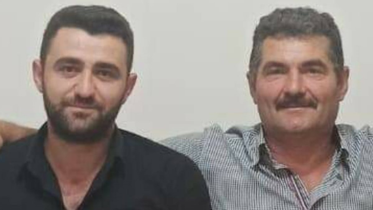 Babası ve birlikte yaşadığı kadını tabancayla öldürdü