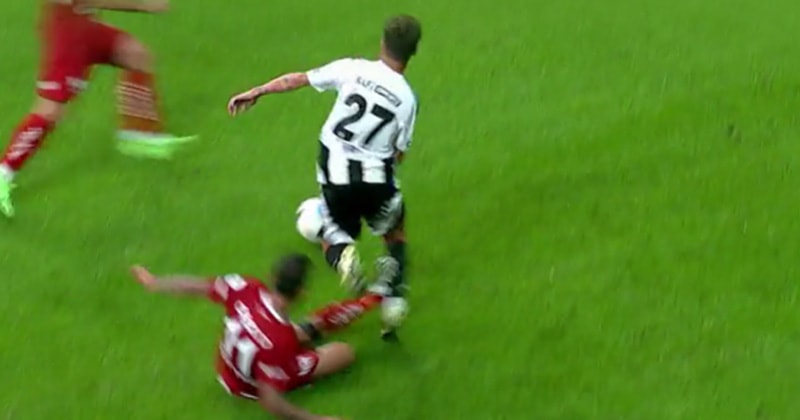 Türkiye Rafa Silva'ya atılan tekmeyi konuşuyor