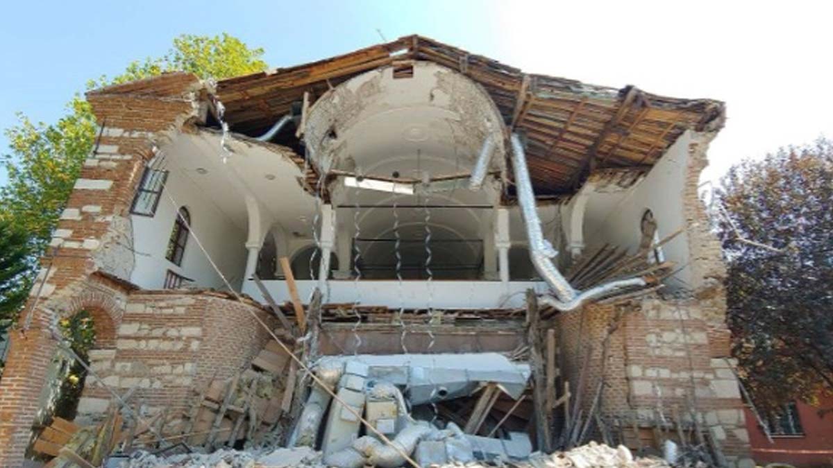 Bursa'daki tarihi cami restorasyonla yeniden hayat buluyor