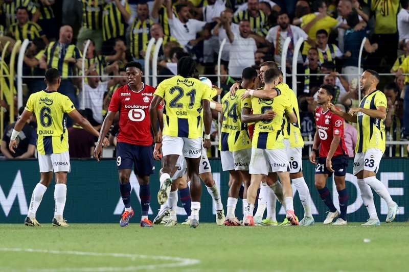 Fenerbahçe çok dramatik elendi! Yoluna Avrupa Ligi'nde devam edecek...