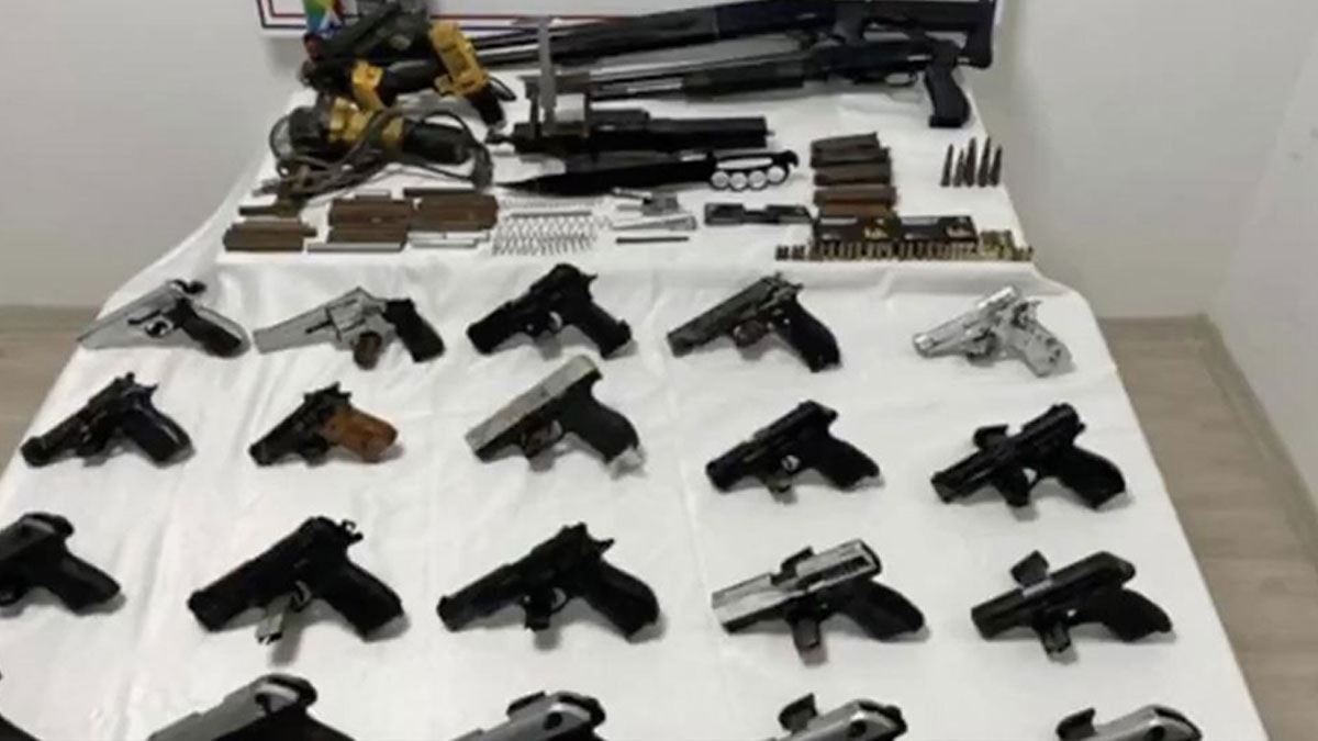 78 ilde operasyon:  1790 silah ele geçirildi