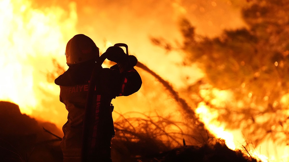 Yumaklı: Üç yangın kontrol altına alındı