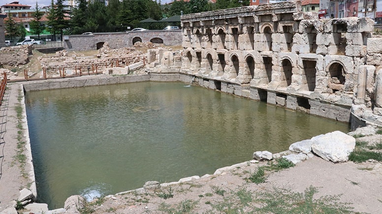 Yozgat’taki iki bin yıllık Roma Hamamı ziyarete açıldı