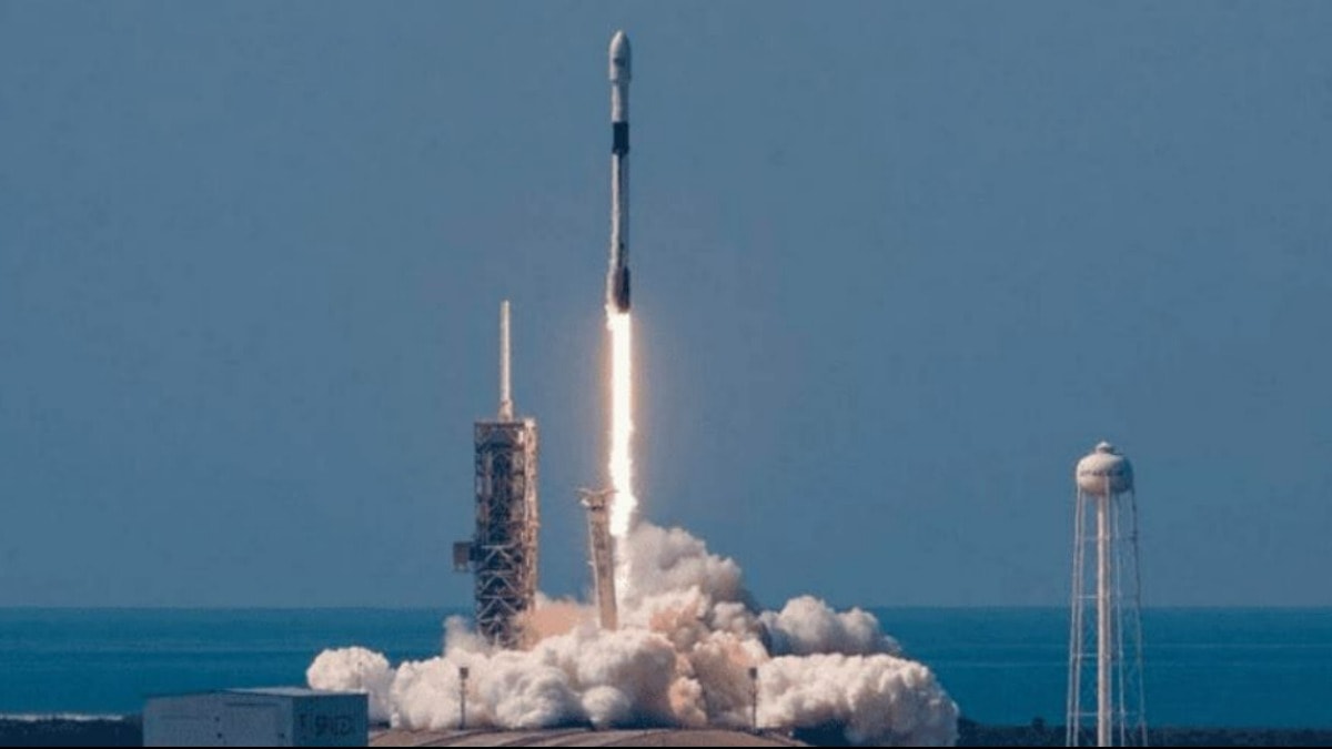 İran yeni araştırma uydusunu gönderdi