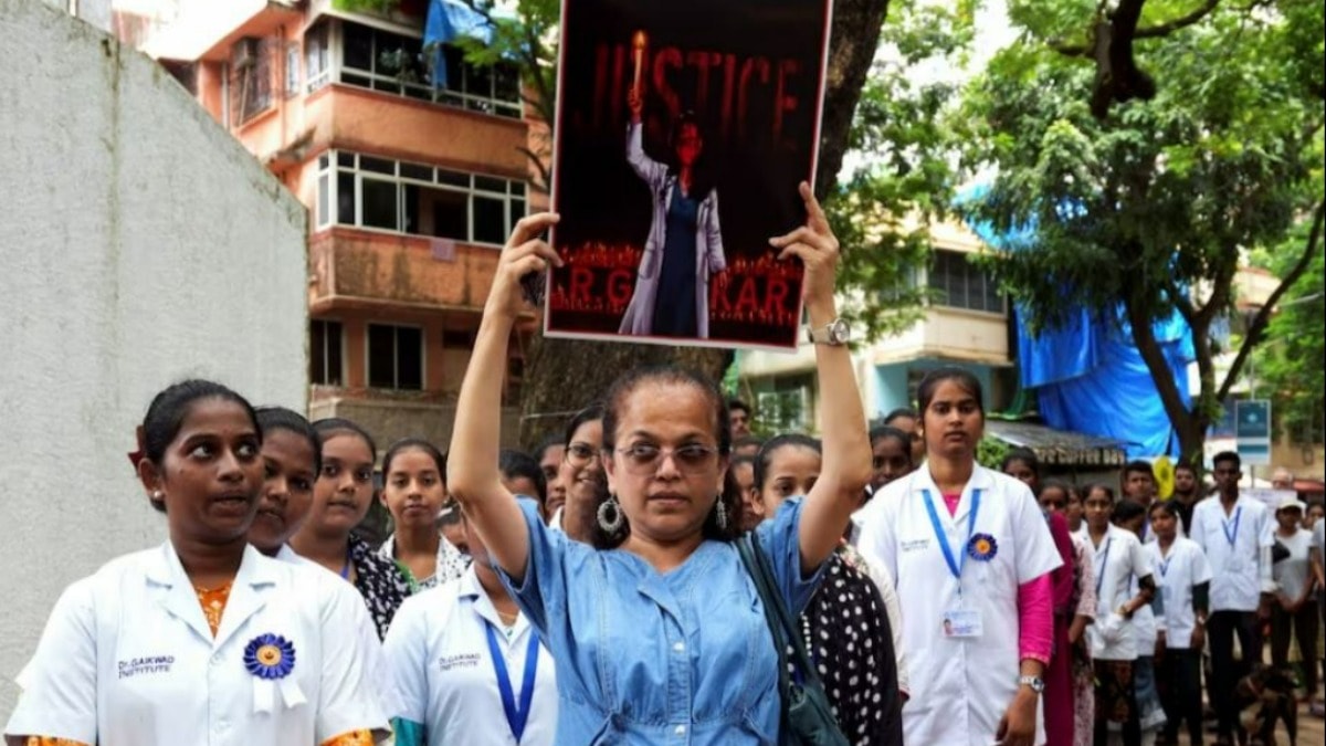 Ülkeyi ayağa kaldıran tecavüz davasında, doktorların talepleri için açıklama