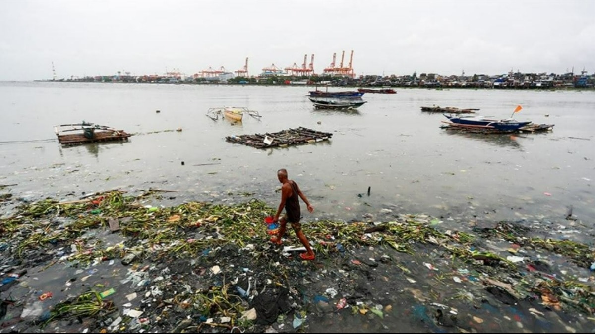 Fırtına sonrası sel ve toprak kayması etkili oldu: 14 ölü
