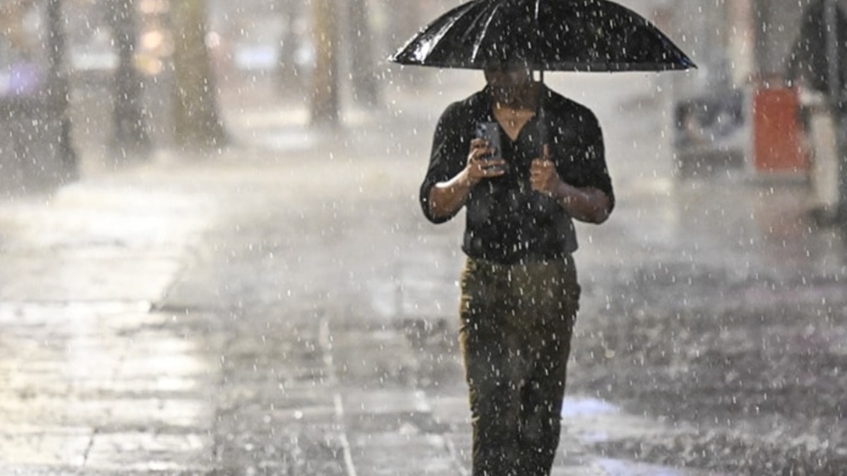 Meteoroloji o bölgede yaşayan vatandaşları saat vererek uyardı!