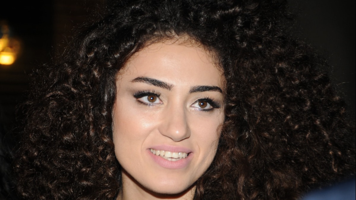 Uçakta kedi krizi: Tatlıses'in kızı karakolluk oldu