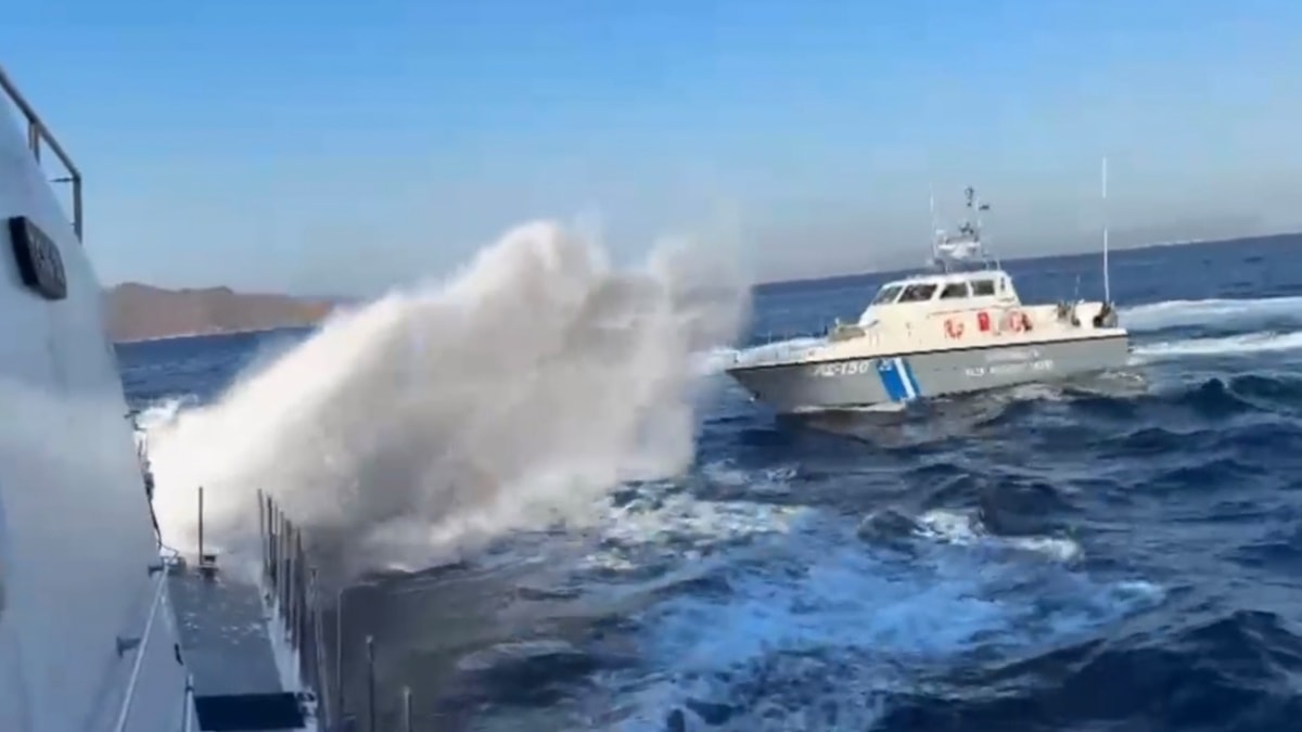 Türk balıkçı teknesine Yunan tacizi: Ateş açtılar