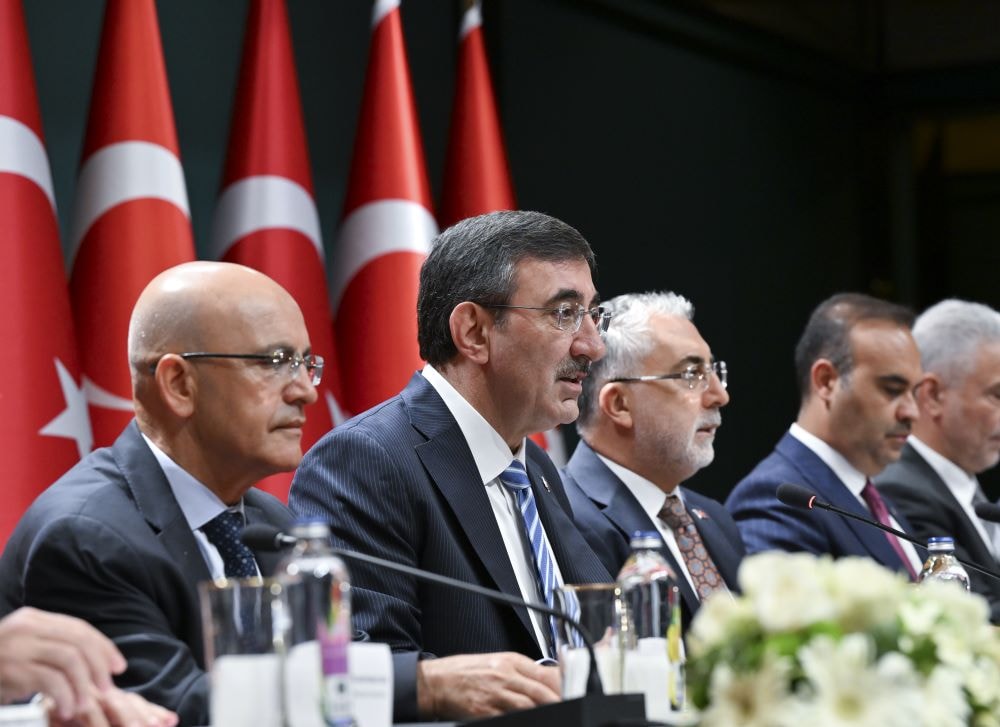 Ekonomi yönetimi OVP hakkında soruları yanıtladı