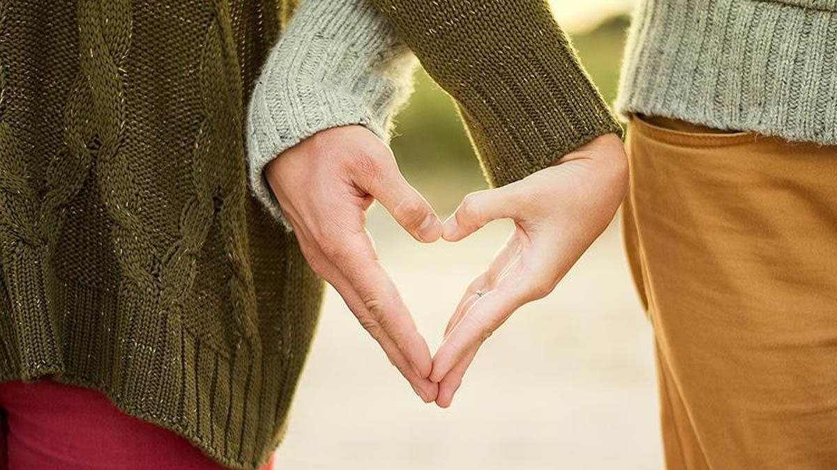 Zehirli bir ilişkide olduğunuzu gösteren 8 kritik işaret: Aşkın gözü kör değil açık olsun!