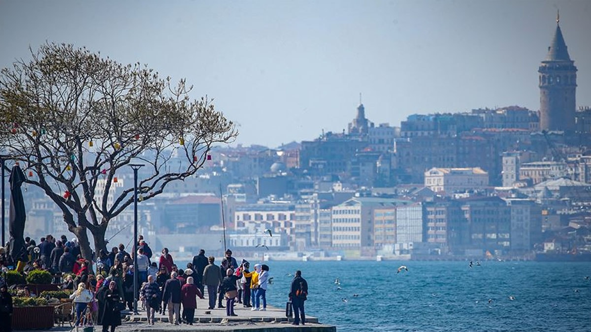 İstanbul'da hafta sonu hava nasıl olacak? Cumartesi pazar hava yağmurlu mu güneşli mi? 14 - 15 Eylül hava durumu