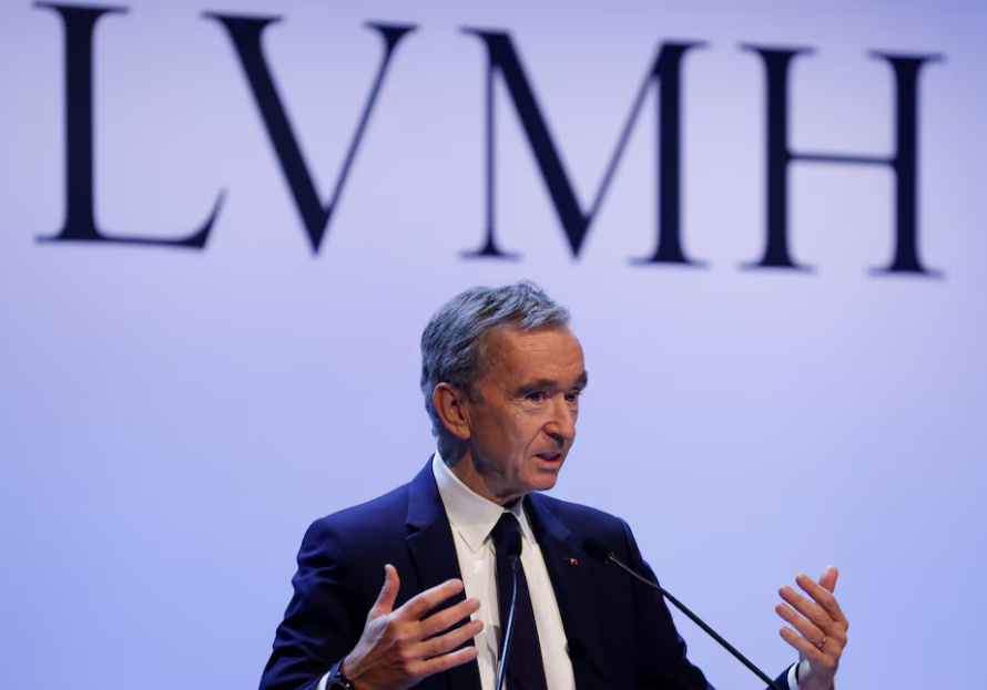 Bir zamanlar dünyanın en zengini olan Arnault, 5. sıraya geriledi