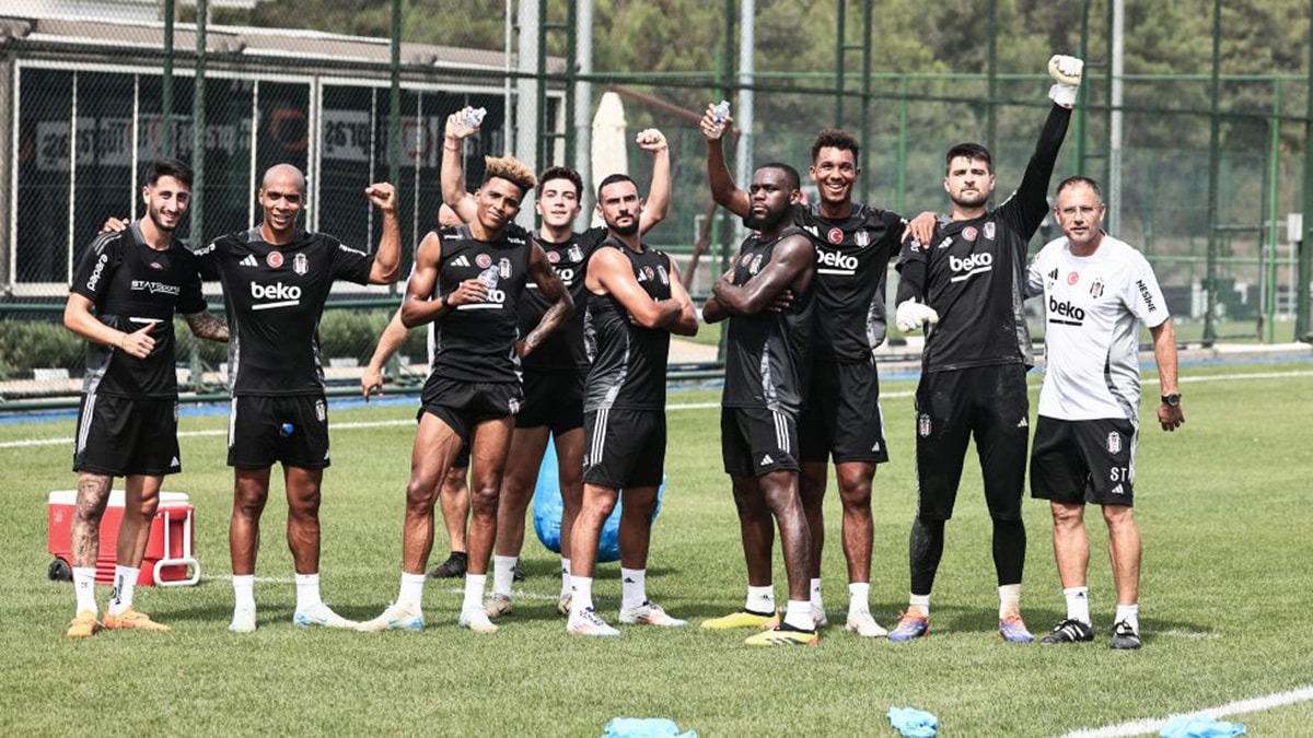 Beşiktaş 2024 transferleri: Giovanni van Bronckhorst ile yeni dönem başlıyor