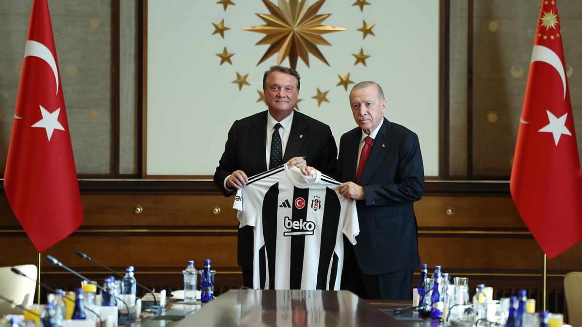 Cumhurbaşkanı Erdoğan, Beşiktaş'ı Cumhurbaşkanlığı Külliyesi'nde ağırladı