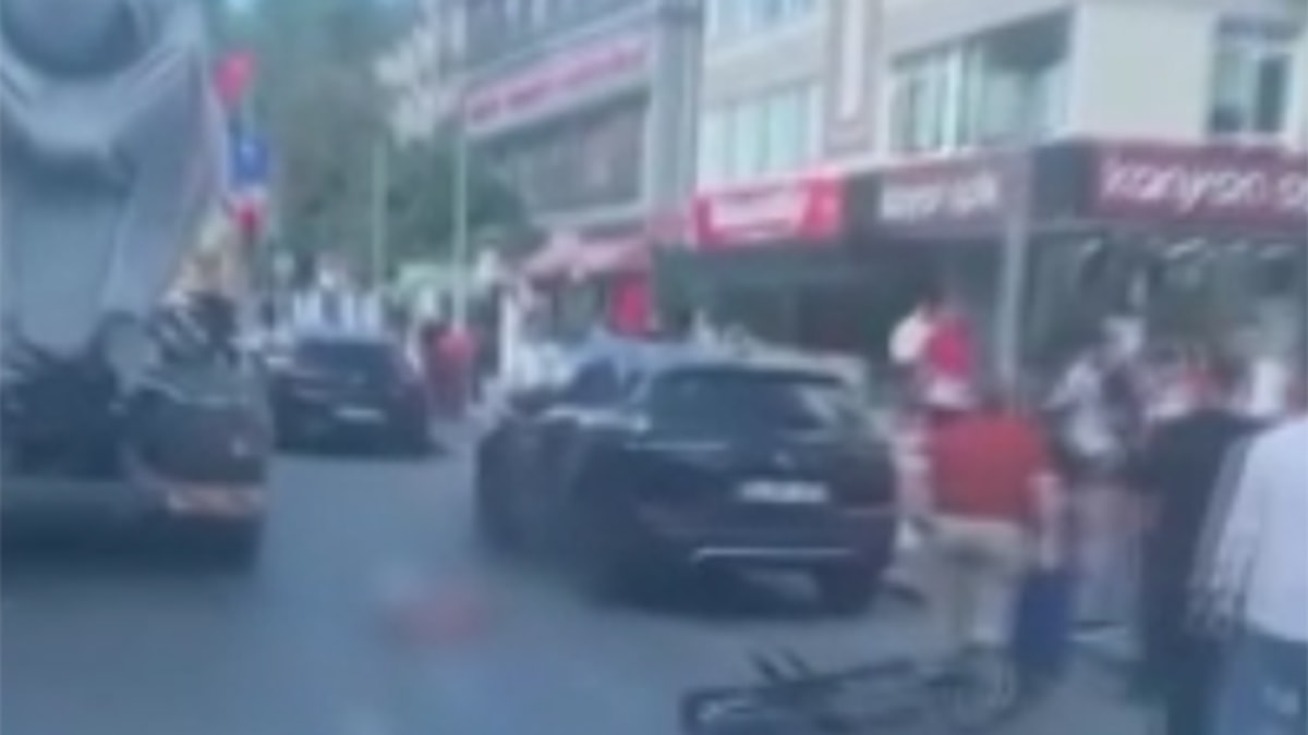 Beton mikserinin altında feci şekilde can verdi