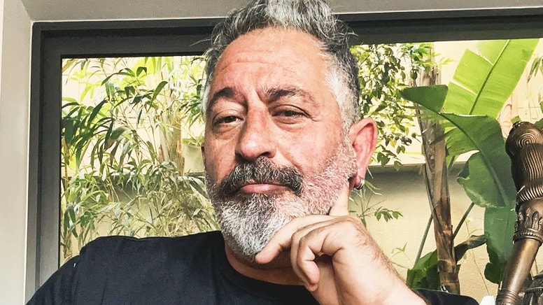 Cem Yılmaz: Kızlarla Bodrum'dan dönüyoruz