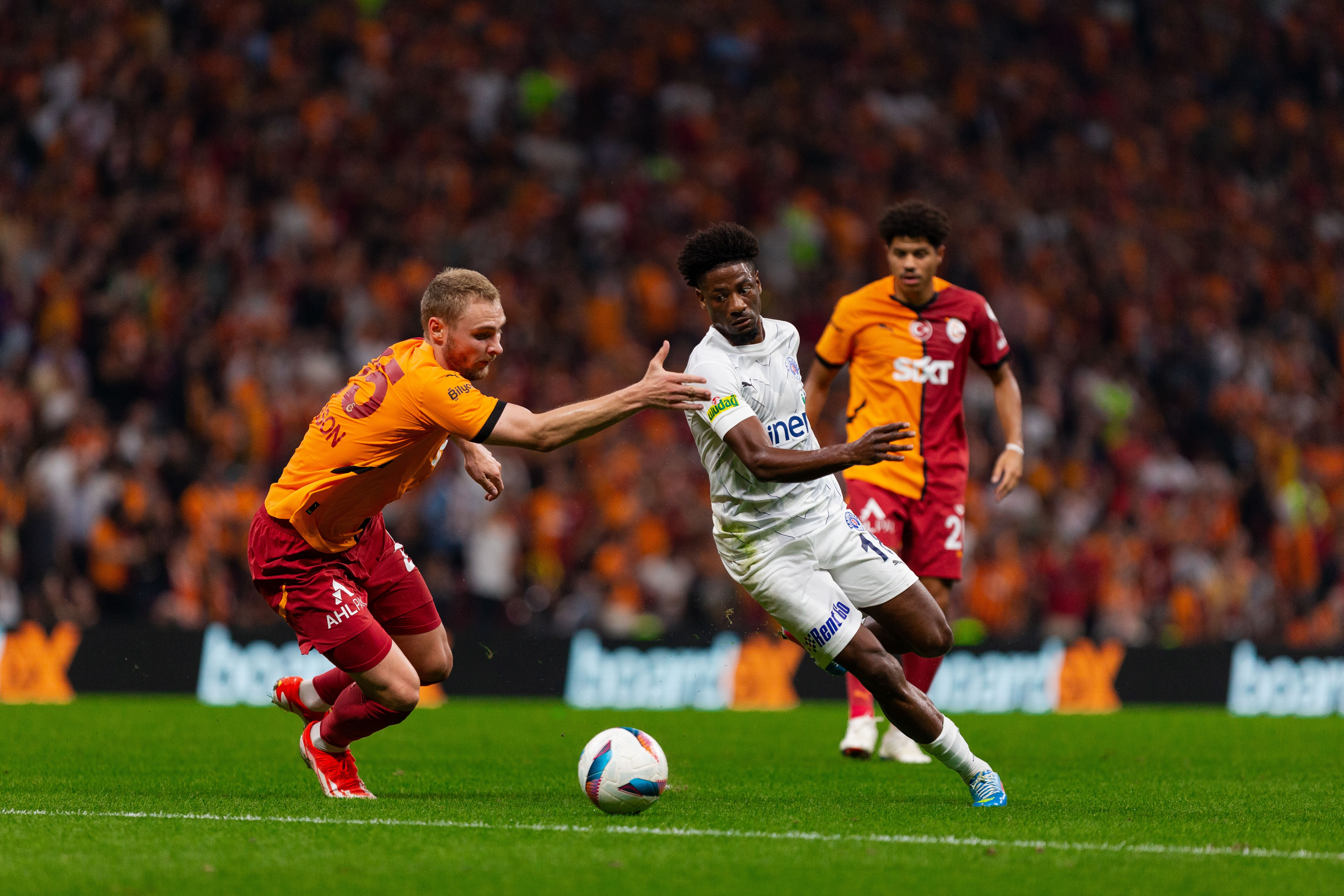 Galatasaray Kasımpaşa karşısında uzatmada yıkıldı