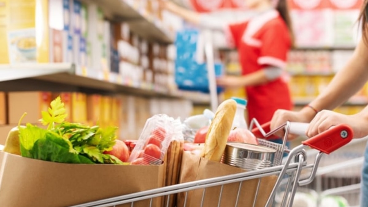 İki dev market zincirine 'aldatıcı indirim' davası