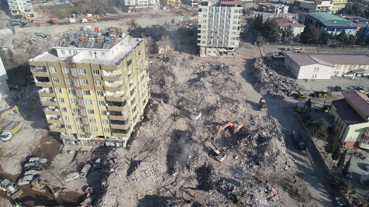 1400 kişinin öldüğü Ebrar sitesi davasında tahliye itirazına ret