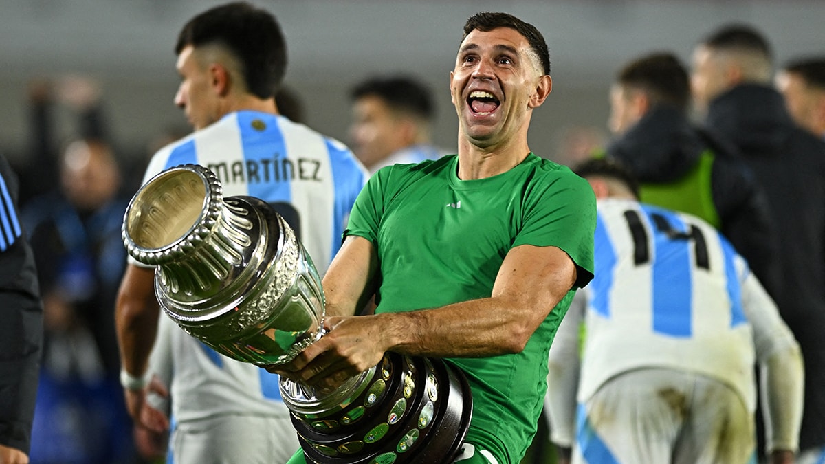 FIFA, Martinez'e cezayı kesti