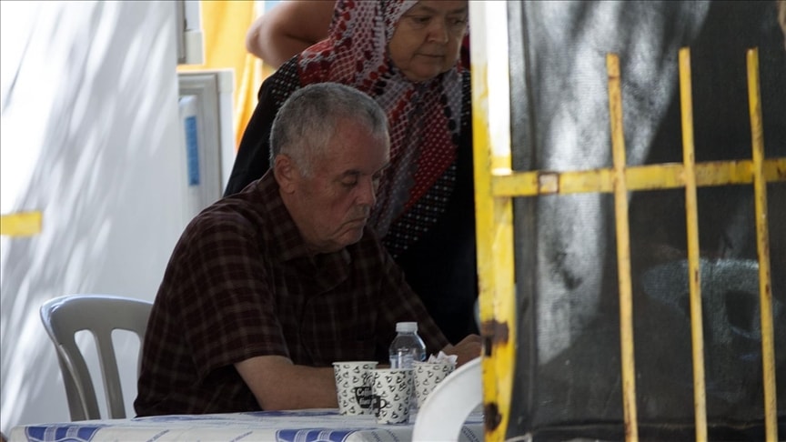 Ayşenur'un Didim'deki aile evinde yas