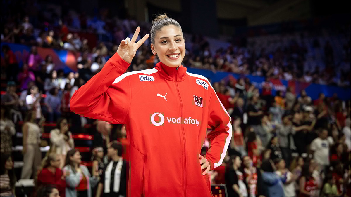 Galatasaray voleybolcusu İlkin Aydın'dan Cumhurbaşkanı Erdoğan'a yanıt niteliğinde paylaşım