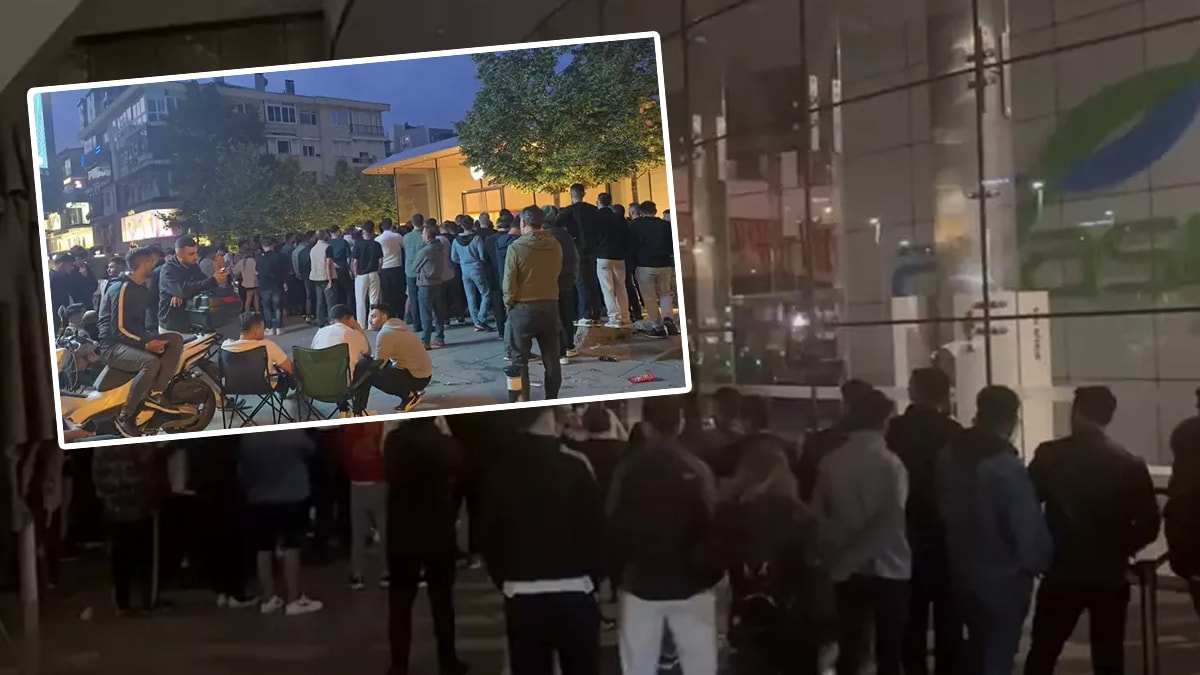 İstanbul'da 120 bin TL'lik iPhone'u almak için sabaha kadar kuyrukta beklediler