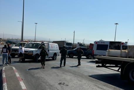 Lübnan'dan İsrail'e roket yağdı