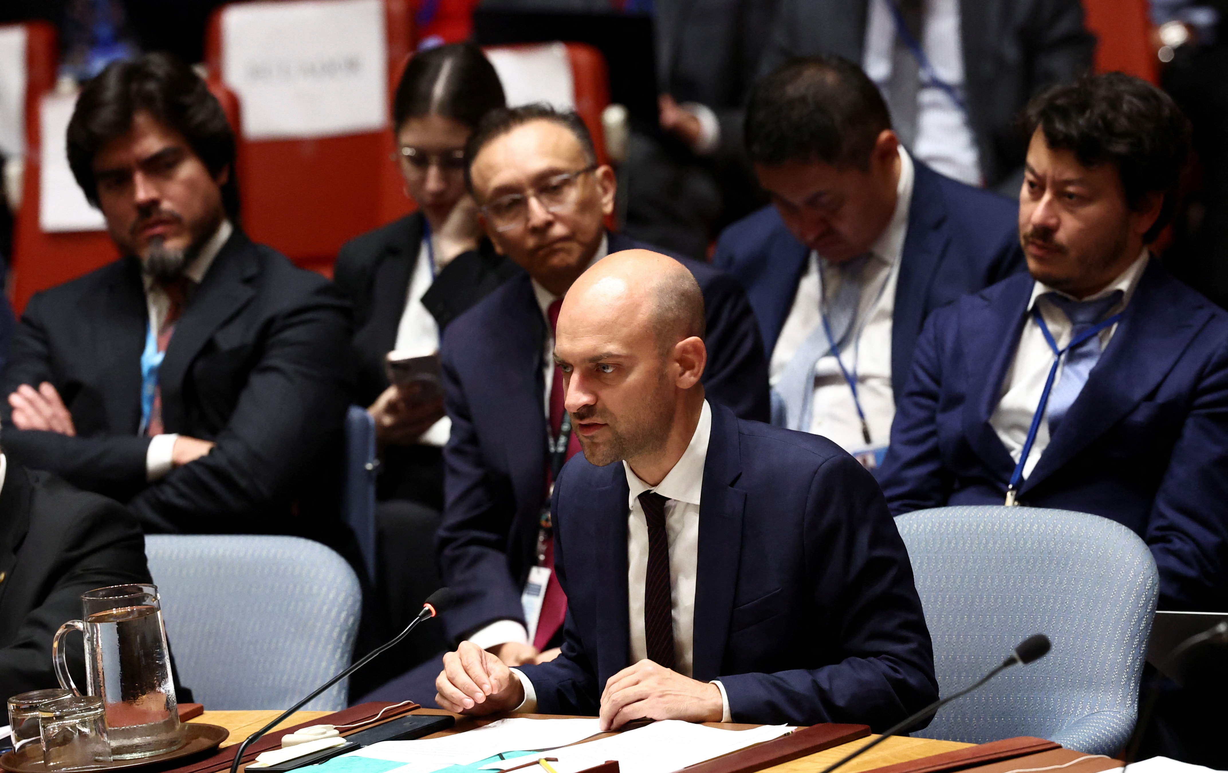 Fransız Dışişleri bakanı, her gün bombalanan Lübnan'ı ziyaret etti